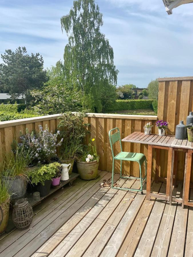 Cool Familyhome Close To The Beach W Two Cuddly Cats Espergærde Exterior foto